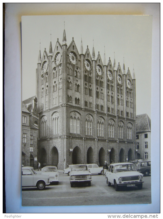 Germany: STRALSUND Rathaus Alte Auto - Old Car - 1980's Unused - Stralsund