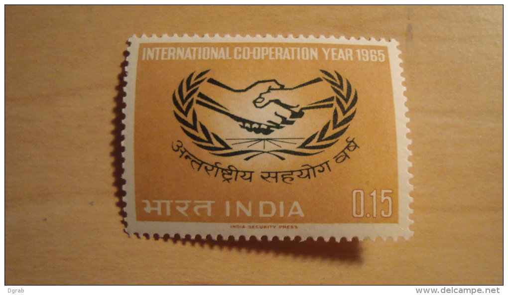 India  1965  Scott #403  MH - Unused Stamps
