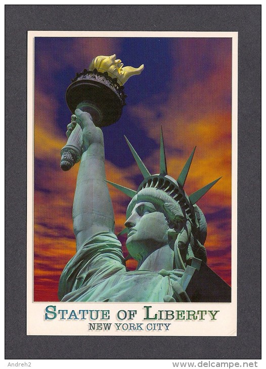 NEW YORK CITY - STATUE OF LIBERTY ON LIBERTY ISLAND - PRINTED IN THAILAND - Vrijheidsbeeld