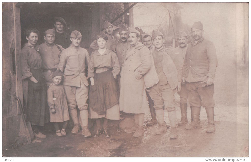 CARTE PHOTO LORQUIN 127e Régiment D´Infanterie Novembre 1919 - Lorquin
