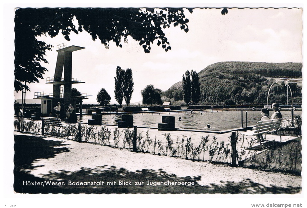 D4165      HÖXTER/WESER : Badeanstallt Mit Blick Zur Jugendherberge -  Schwimmbad  ( Swimmingpool - Piscine) - Hoexter