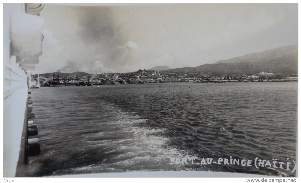 HAITI PORT AU PRINCE CARTE  PHOTO N°6  VUE DE LA VILLE PRISE EN MER A BORD DU PAQUEBOT FLANDRE - Haïti