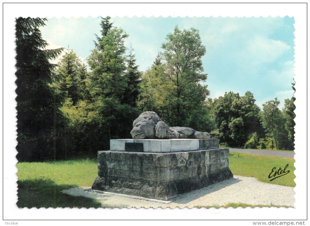 CP, 55, VERDUN Et Les Champs De Bataille, Le Lion De La Chapelle Sainte-Fine..., Vierge - Verdun