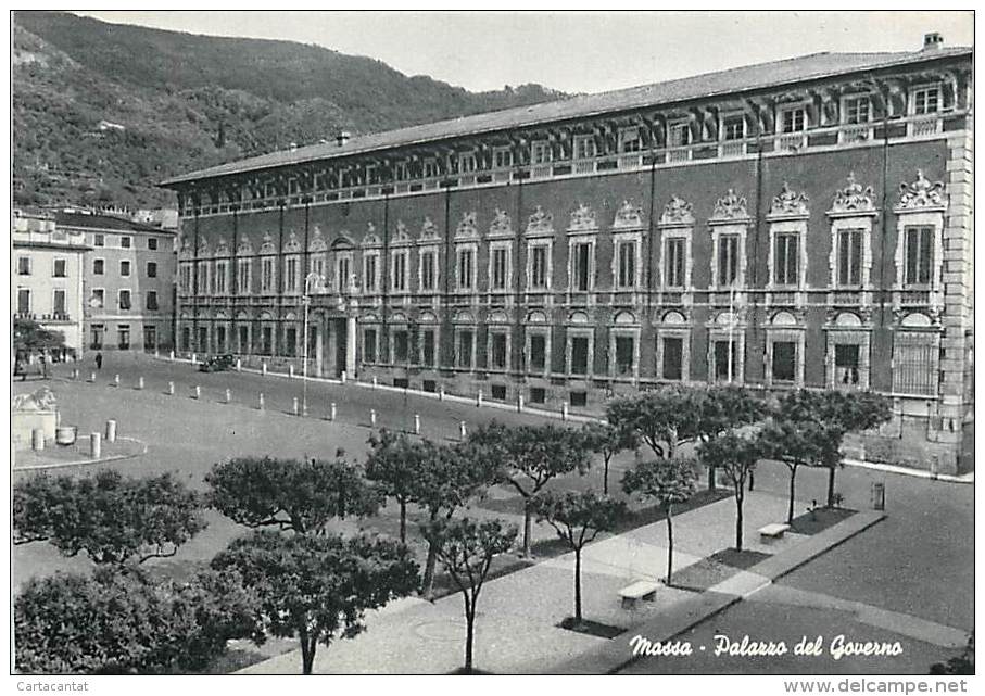 MASSA. IL PALAZZO DEL GOVERNO. CARTOLINA ANNI '50 - Massa