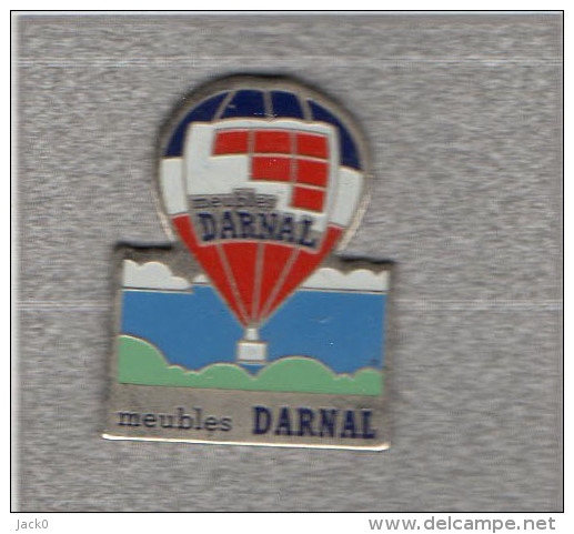 Pin´s  Montgolfière  Avec  Meubles  DARNAL - Mongolfiere