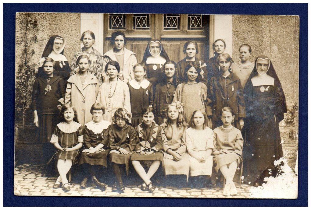 Carte-photo.  Ecole De Filles à Situer - Ecoles