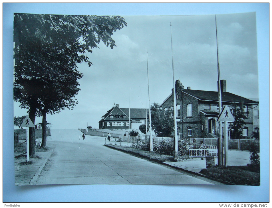 Germany: Ostseebad Zingst (Darß) - Rat Der Gemeinde Und Dünenhaus - 1975 Used - Zingst