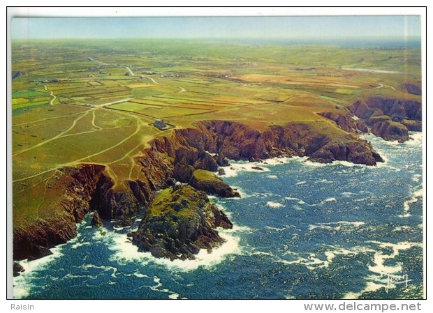 29 Cleden-Cap-Sizun La Pointe Du Van La Côte Sauvage Et La Chapelle Saint-They N°A853  TBE - Cléden-Cap-Sizun