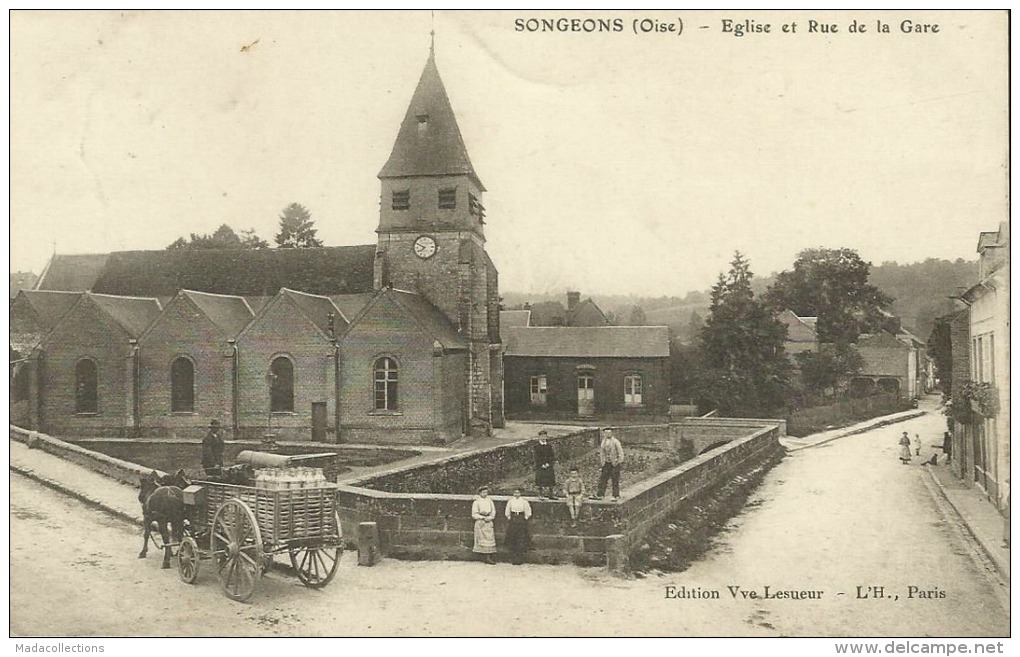 Songeons (60) Eglise Et Rue De La Gare - Songeons