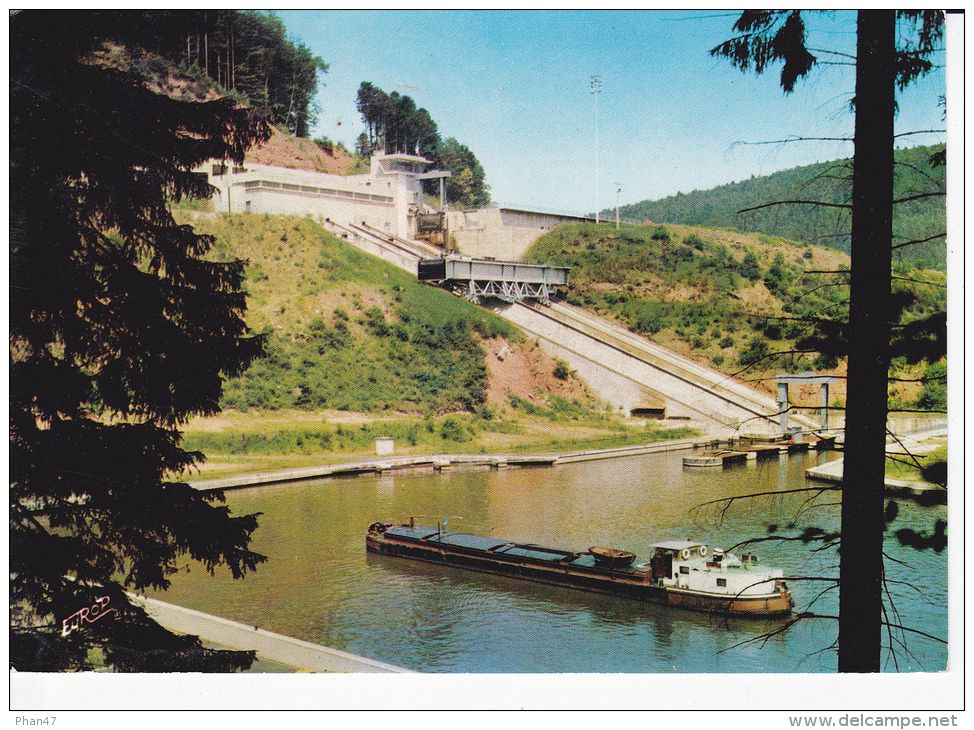 ARZVILLER-St LOUIS (Moselle), Plan Incliné Transversal Sur Le Canal De La Marne Au Rhin, Ecluse, Péniche, Bac - Arzviller