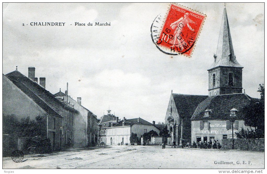 CHALINDREY - LA PLACE DU MARCHE - BELLE CARTE AVEC PETITE ANIMATION - 2 SCANS - - Chalindrey