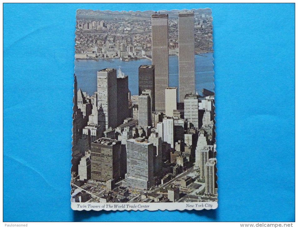 TWIN TOWERS OF THE WORLD TRADE CENTER - World Trade Center