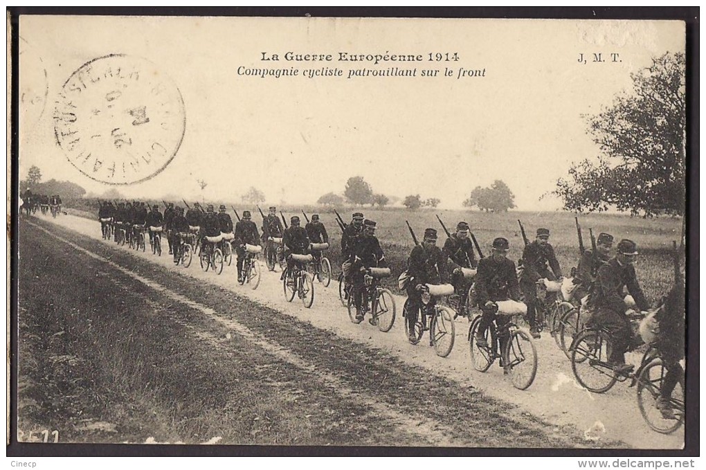 CPA GUERRE EUROPEENNE 1914 - Compagnie Cycliste Patrouillant Sur Le Front - Soldats Poilu à Vélo Fusil Paquetage - Oorlog 1914-18