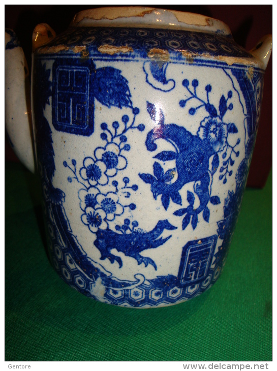 ANCIENT CHINESE TEA POT IN BLUE & WHITE DECORATION - Other & Unclassified
