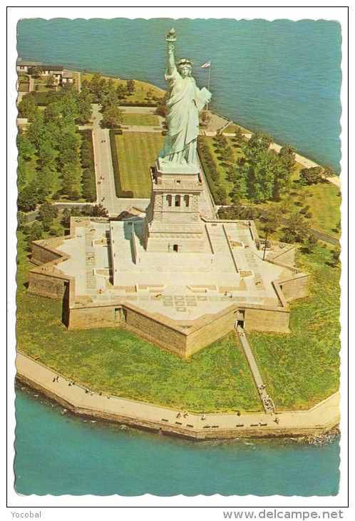 CP, ETATS-UNIS, NEW YORK CITY, STATUE OF LIBERY NATIONAL MONUMENT, Voyagé En 1973 - Statue Of Liberty