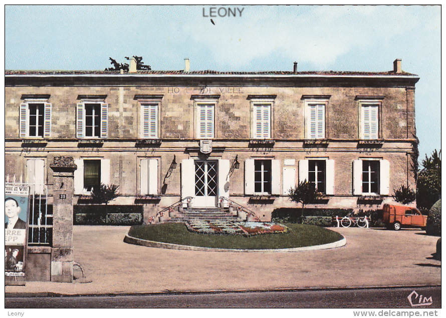 CPSM 10X15  De LESPARRE MEDOC    (33)  -  HÔTEL De VILLE - N° CC 132 - Lesparre Medoc