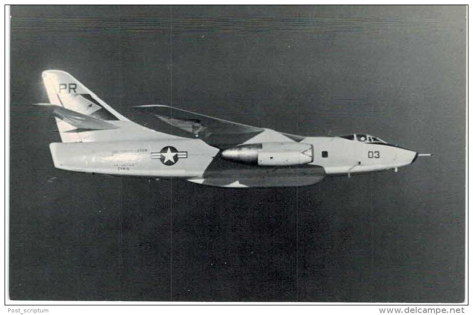 Thème -  Avion - John Fry Productions - US Air Force - Douglas EA 3M Skywarrior ECM And Attack Aircraft - 1939-1945: 2. Weltkrieg