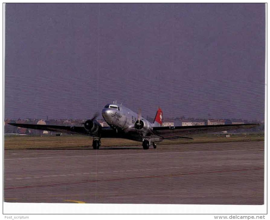 Thème -  Avion - JJ Postcards - Classic Air DC 3 - Swissair - Berlin Tegel Octobre 1990 - 1946-....: Moderne