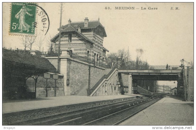 92 - CPA Meudon - La Gare - Meudon