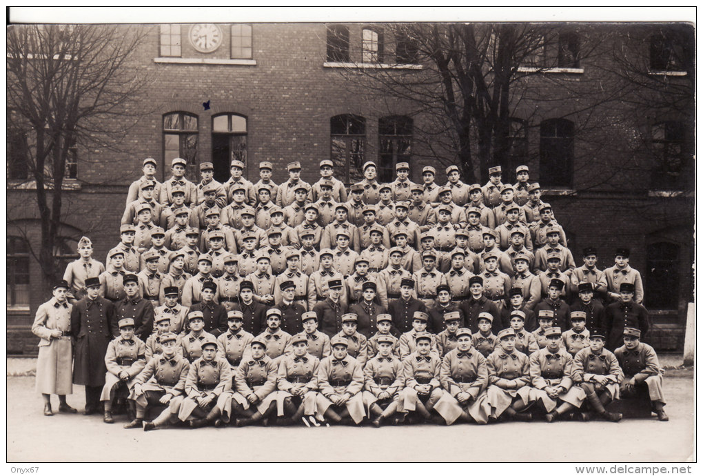 Carte Postale Photo Militaire Français CASERNE- 18 ème Régiment Infanterie ? Artillerie ? Nancy-Metz-Epinal ? A SITUER - Barracks