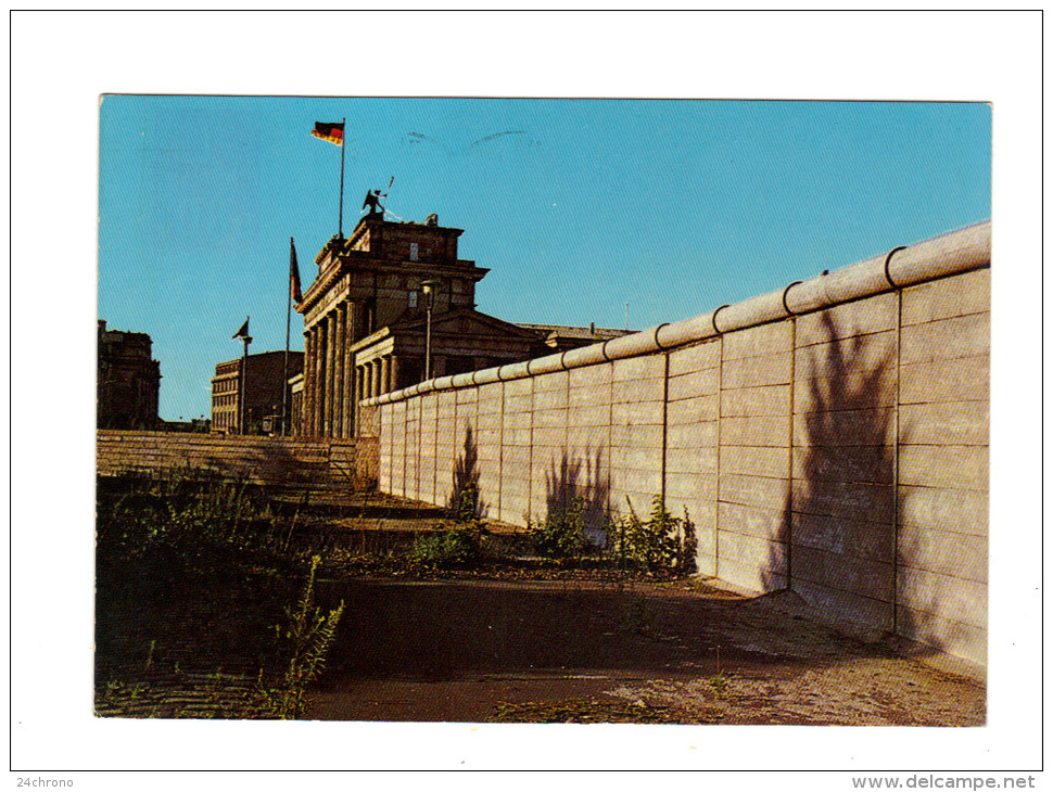 Allemagne: Berlin, Mur De Berlin, Brandenburger Tor Und Mauer (14-83) - Mur De Berlin