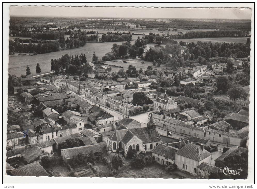 CPSM ST SAINT REMY EN BOUZEMONT, VUE AERIENNE, LA GRANDE RUE, L'EGLISE ET LA MAIRIE, MARNE 51 - Saint Remy En Bouzemont