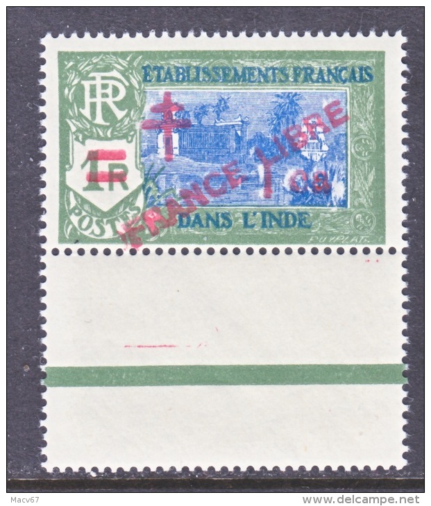 French  India  198    **  WITH  GUTTER - Unused Stamps