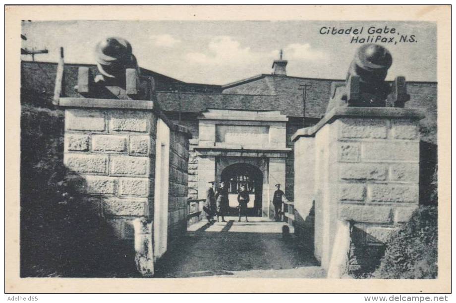 NH4 - Citadel Gate, Soldiers, Halifax NS Publ. Photogelatine Engraving Ottawa - Halifax