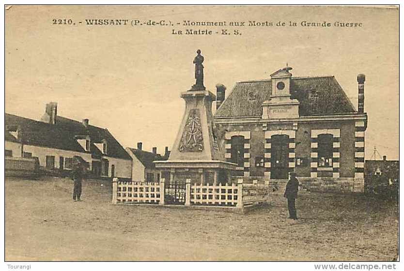 Nov13 1005 : Wissant  -  Monument Aux Morts  -  Mairie - Wissant