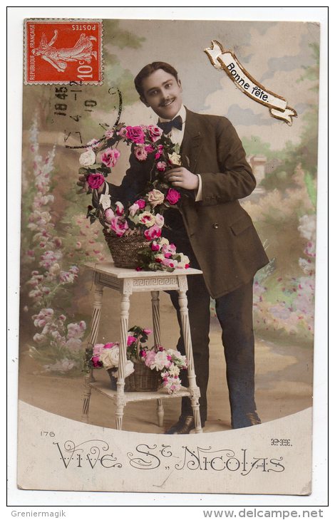 Cpa - Vive Saint Nicolas - Portrait D´un Homme Avec Des Fleurs - Bonne Fête - San Nicolás