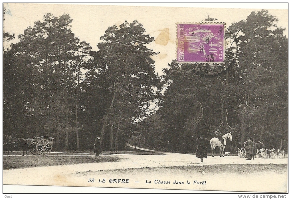 44  LE  GAVRE      LA  CHASSE  DANS  LA  FORET - Le Gavre