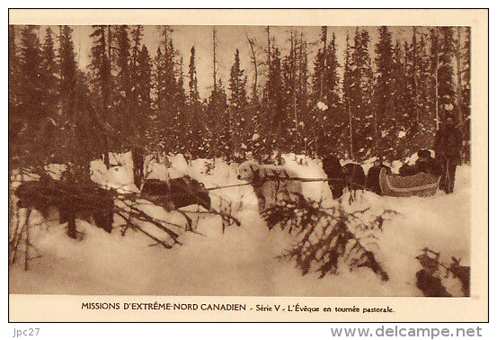 CPA Missions D´Extreme Nord Canadien, L´Eveque En Tournee Pastorale, Chienegespann - Autres & Non Classés