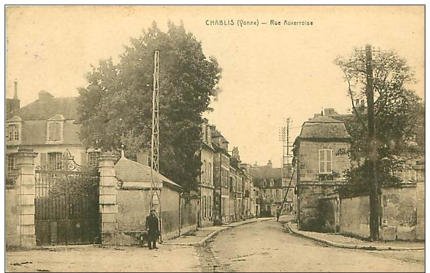 89.CHABLIS.Rue Auxerroise - Chablis