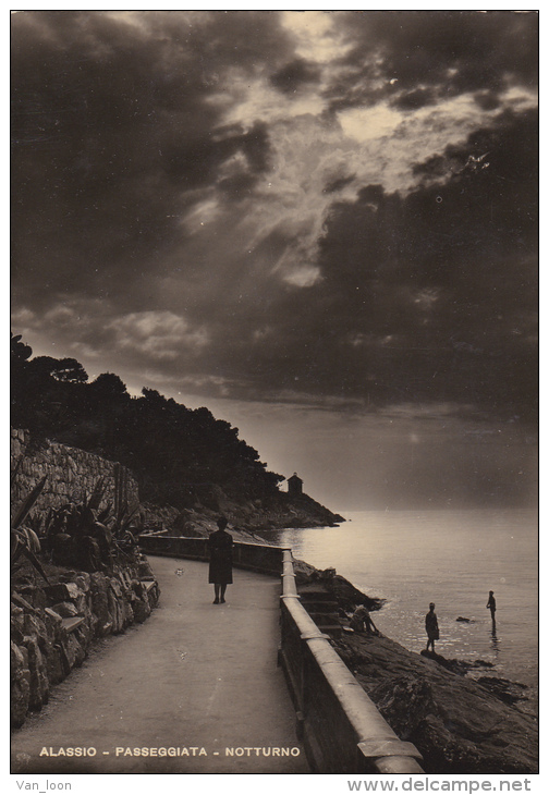 Cartolina ALASSIO (Riviera Dei Fiori / Provincia Di Savona) - Passeggiata A Mare (Notturno) - Altri & Non Classificati