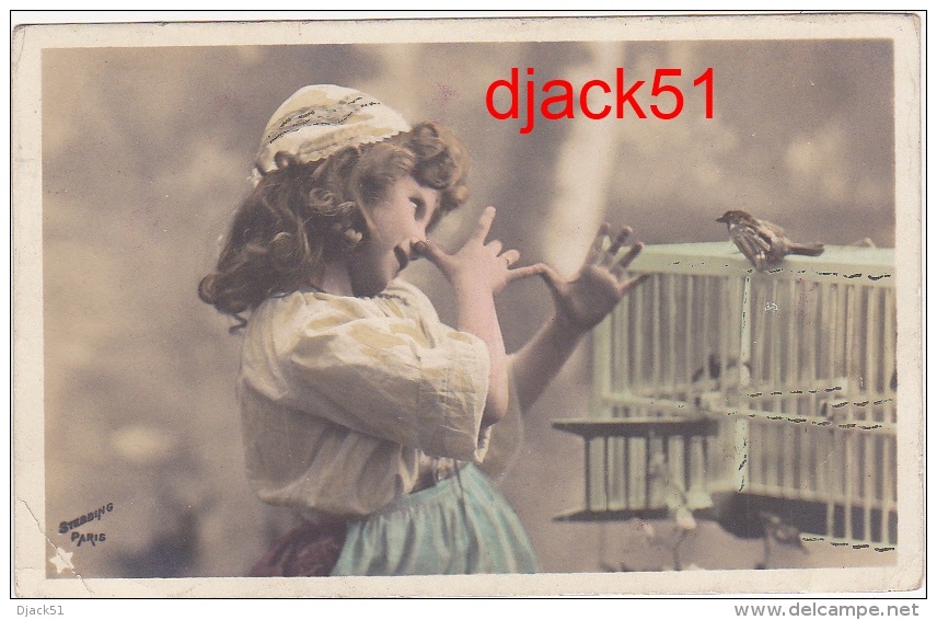 Petite Fille Faisant Un "pied De Nez" à Un Oiseau / 1906 - Humorous Cards