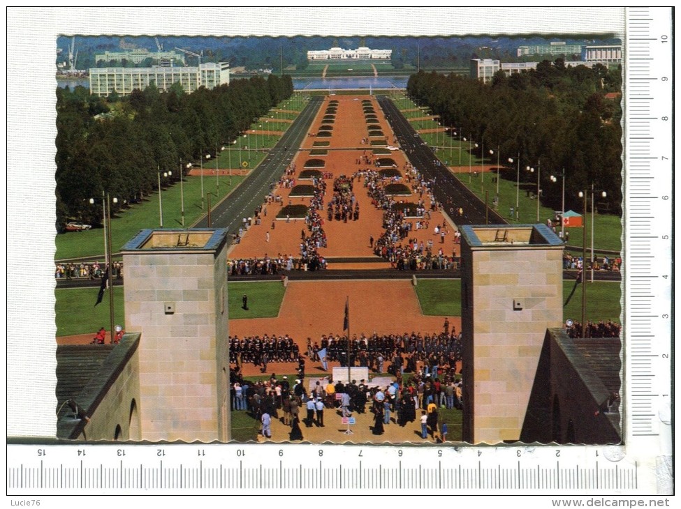 CANBERRA  -  Australia's National Capital - Anzac Parade From The Australian War Memorial - Canberra (ACT)