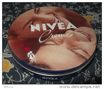 NIVEA BOX - Love Nivea Creme, 75 Ml, Germany, For Muller Croatia - Boxes