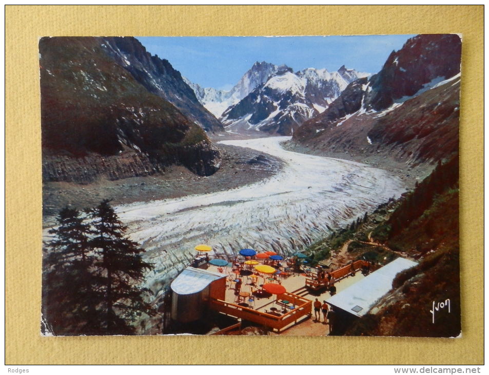 Dep 74 , Cpm CHAMONIX MONT BLANC , EKB.2775 , La Mer De Glace , La Plate Forme De Montenvers (601)Recto/verso - Chamonix-Mont-Blanc