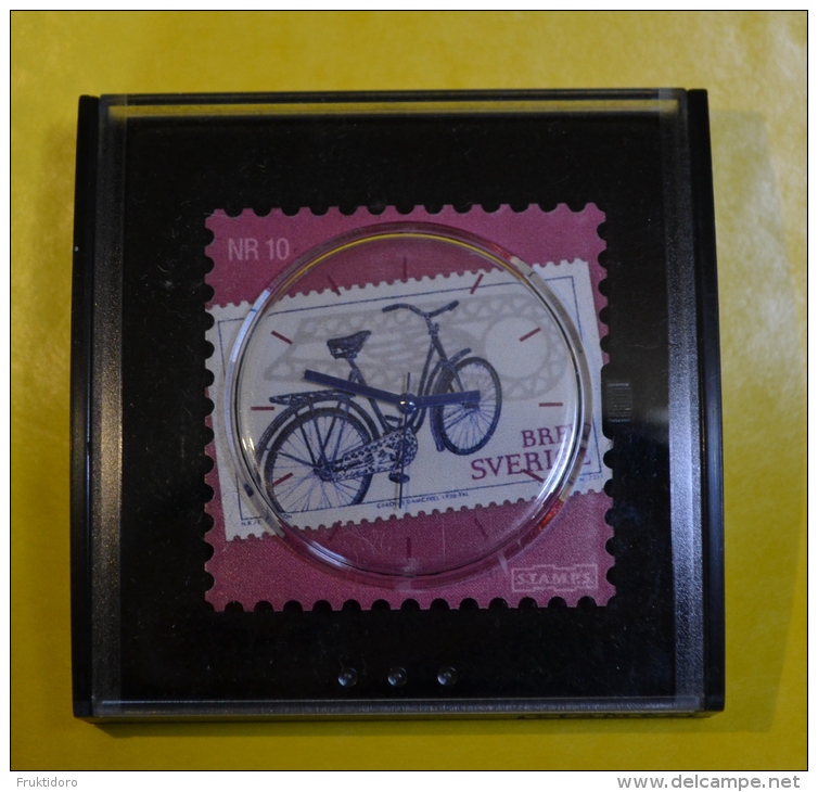 Sweden Stamp Clock Nr 10 - Women's Bicycle - 2011 - Horloge: Modern