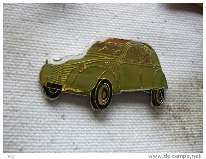 Pin´s 2CV Citroen Avec Capote - Citroën