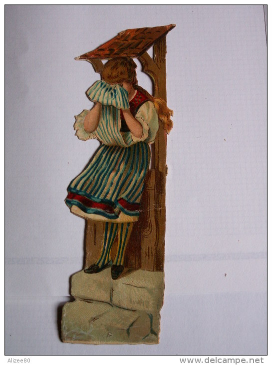 "" JOLI  DECOUPI   GAUFRE  //  FILLETTE  EN  PLEURS - MOUCHOIR  ""12  Cm   -- - Enfants