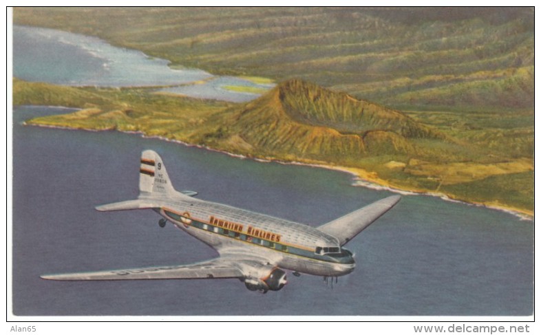 Hawaiian Airlines,  Douglas Transport Passenger Air Plane Over Hawaii C1940s Vintage Postcard - 1946-....: Modern Era