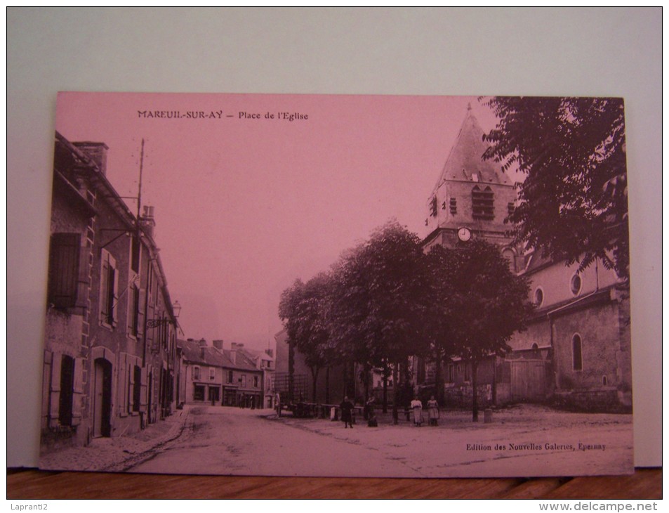 MAREUIL-SUR-AY (MARNE) PLACE DE L'EGLISE. - Mareuil-sur-Ay