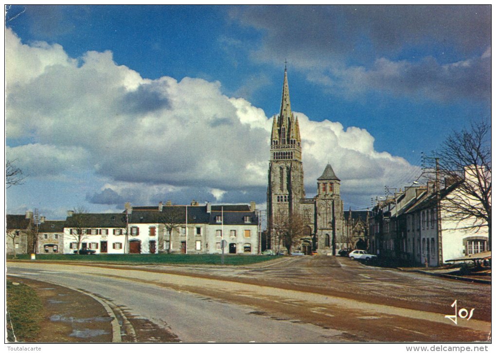 CPSM 29 LE FOLGOET LA BASILIQUE    Grand Format 15 X 10,5 - Le Folgoët