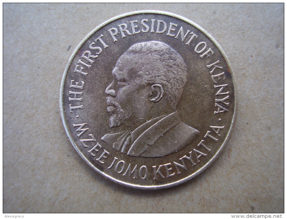 KENYA 1970 TEN CENTS   KENYATTA Nickel-Brass  USED COIN In GOOD CONDITION. - Kenia