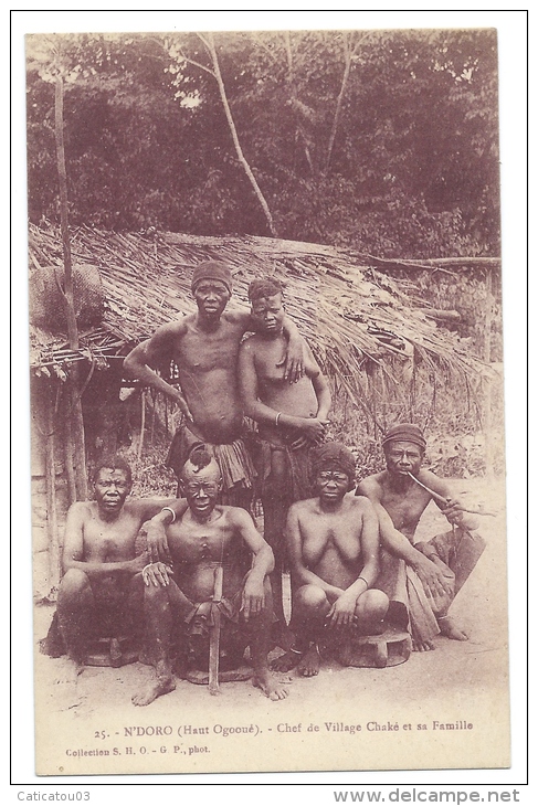 N'DORO (Haut Ogooué, Gabon) - Chef De Village Chaké Et Sa Famille - Gabon