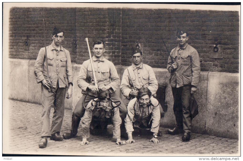 Fotokaart Carte Photo Caserne Namur ? 1930 Soldaat Soldaten Militair Militairen - Namur