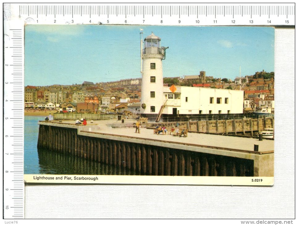 SCARBOROUGH  -  Lighthouse And Pier - Scarborough