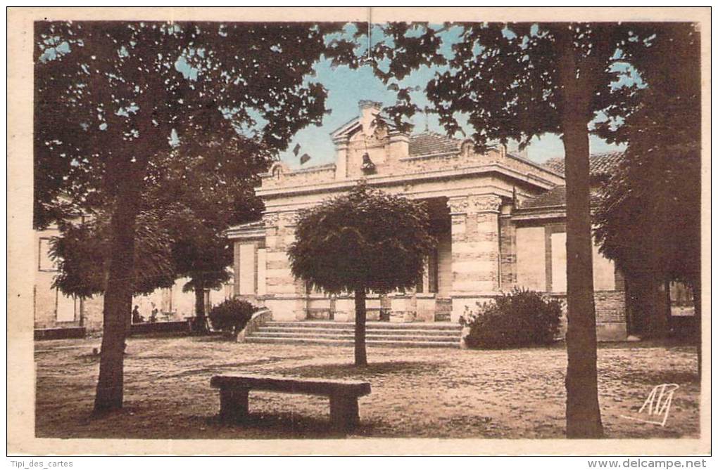 82 - Escatalens - Place De La Mairie - Altri & Non Classificati