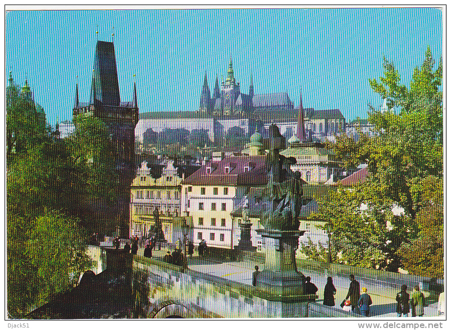 Timbre  / Stamp / Tchécoslovaquie / CESKOSLOVENSKO / Collé Sur Carte Postale / PRAGUE - Cartes Postales